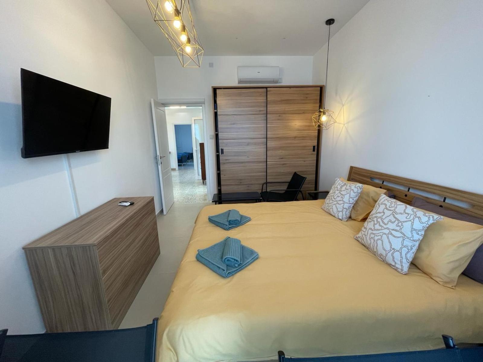 Seafront 3 Bedroom Stylish With Spectacular Seaview Appartamento